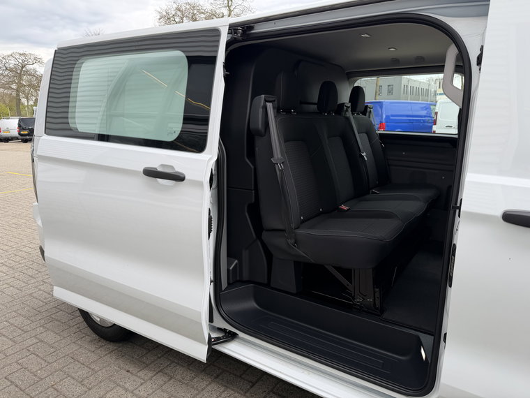 Vehicle Image 35