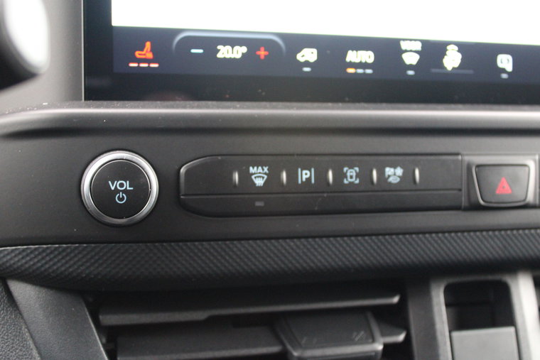 Vehicle Image 33