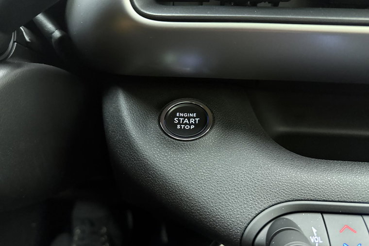 Vehicle Image 29