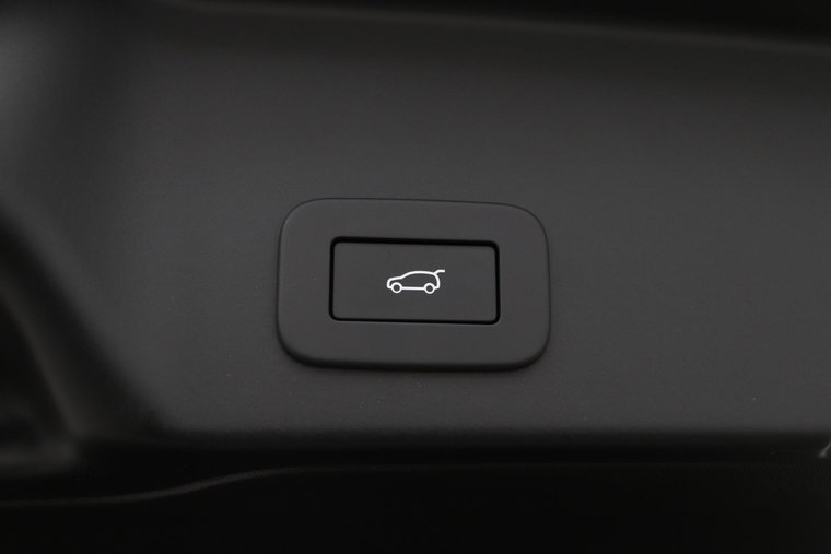 Vehicle Image 57