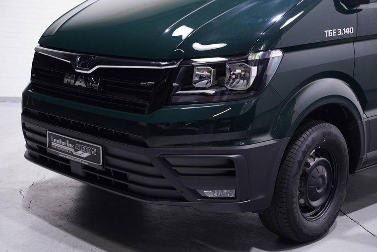 Vehicle Image 14