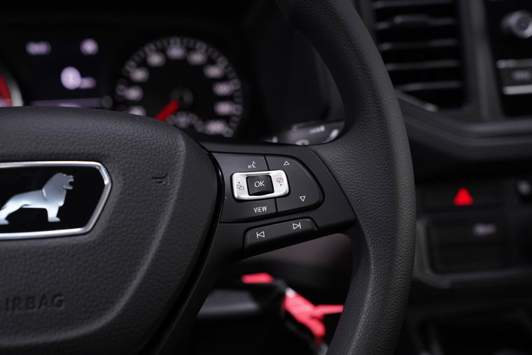 Vehicle Image 35