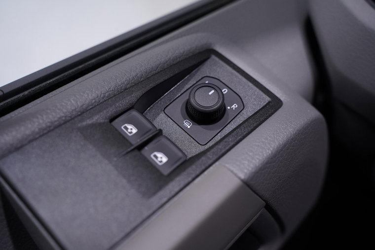 Vehicle Image 36