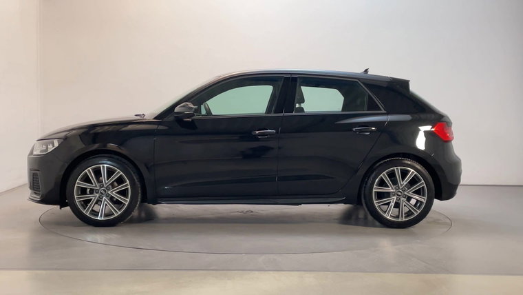 Vehicle Image 14