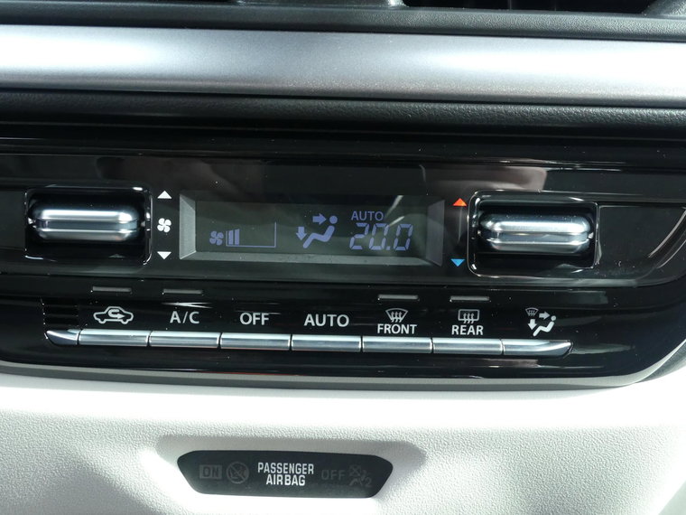 Vehicle Image 29