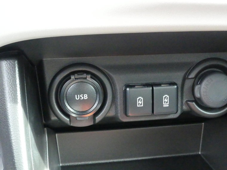 Vehicle Image 30
