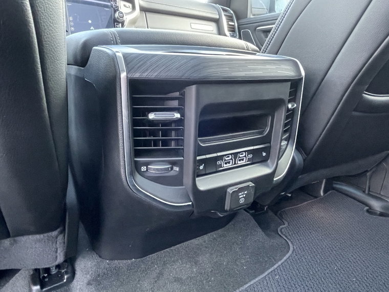 Vehicle Image 41