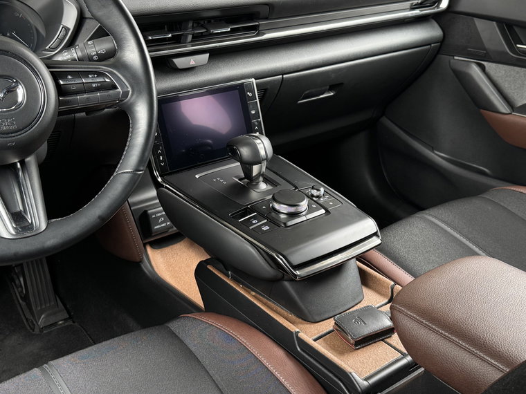 Vehicle Image 38