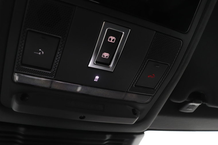 Vehicle Image 36