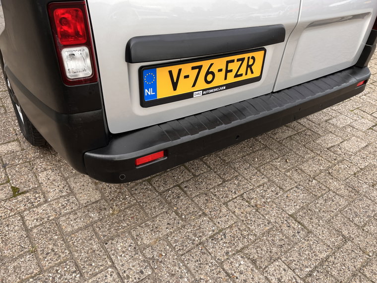 Vehicle Image 38