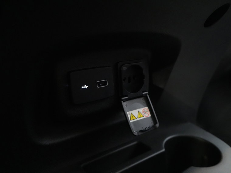 Vehicle Image 27