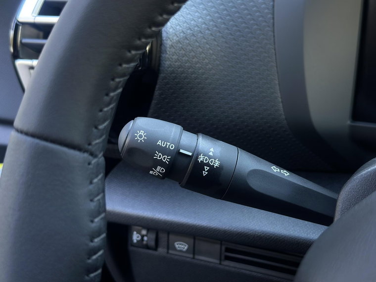 Vehicle Image 27