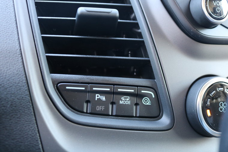 Vehicle Image 26