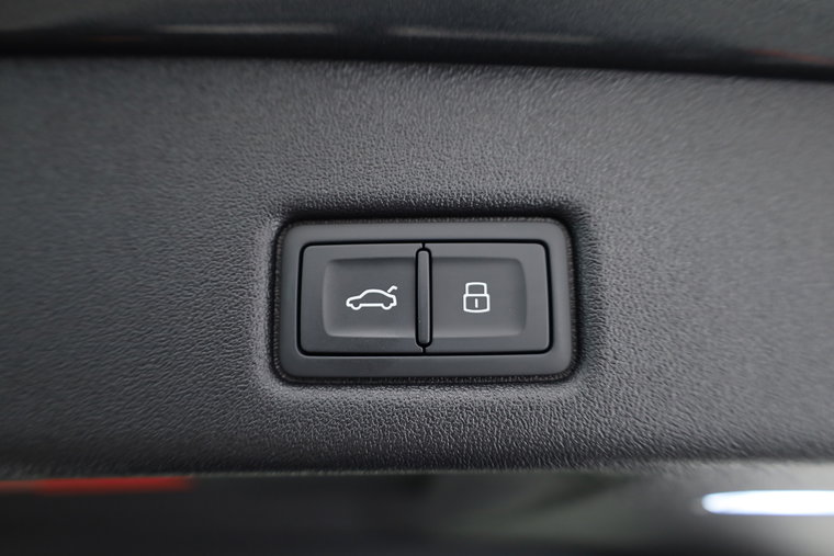 Vehicle Image 47