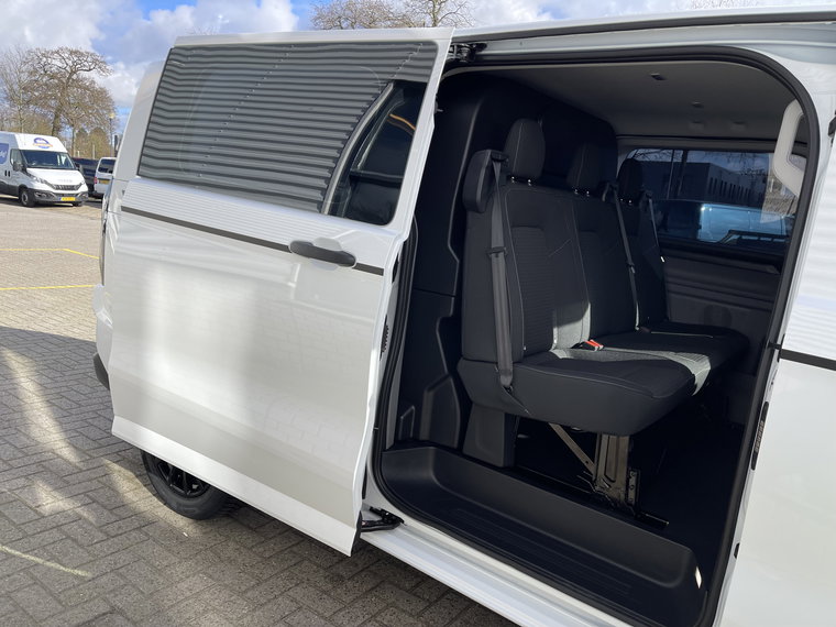 Vehicle Image 23