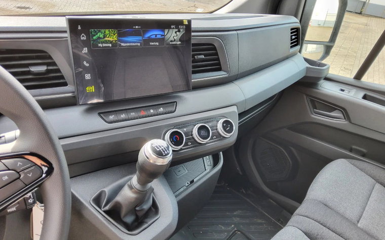 Vehicle Image 22
