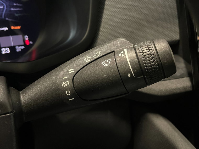 Vehicle Image 42