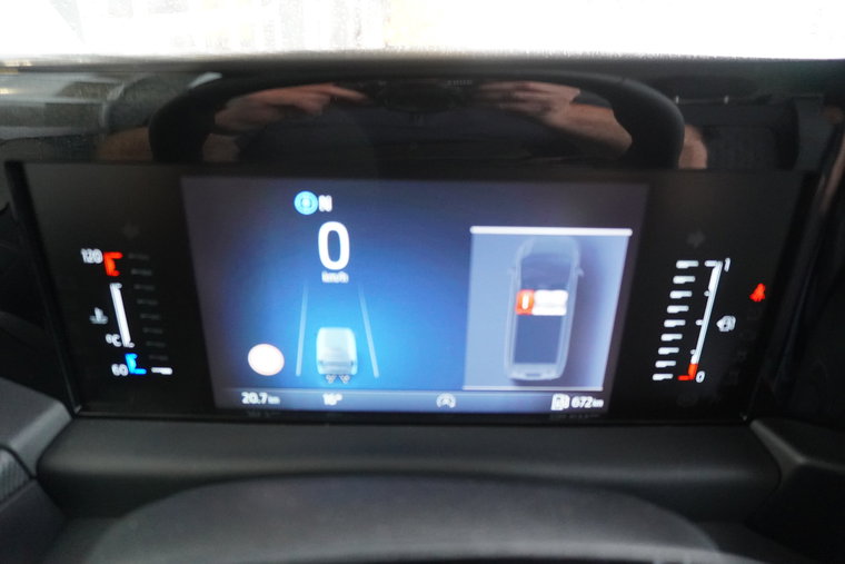 Vehicle Image 18