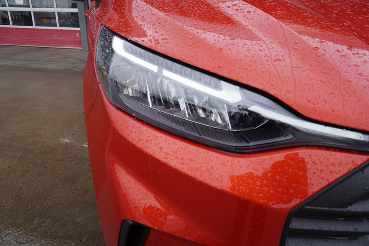 Vehicle Image 11