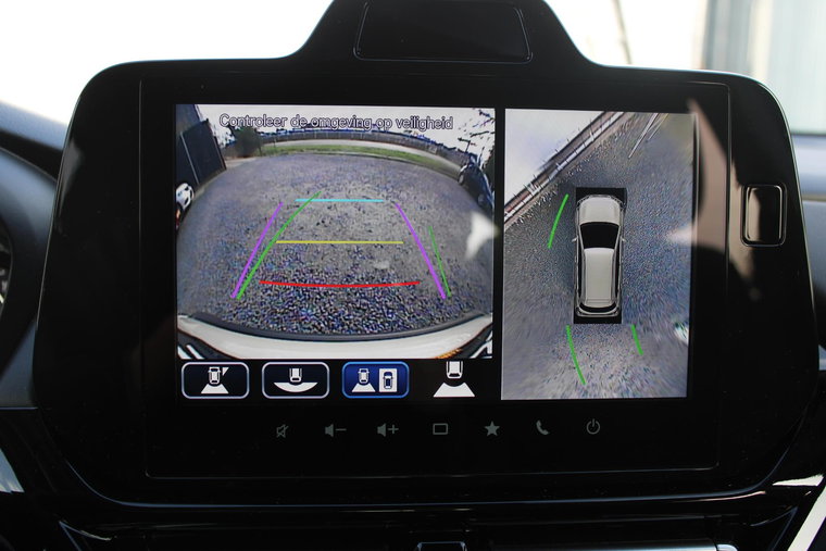 Vehicle Image 21