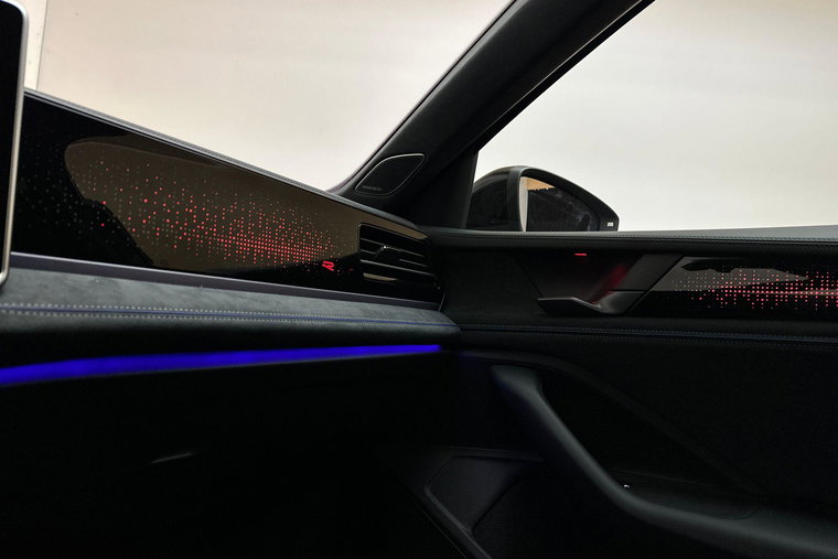 Vehicle Image 39