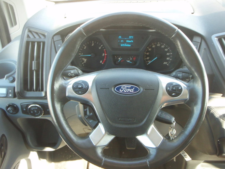 Vehicle Image 17
