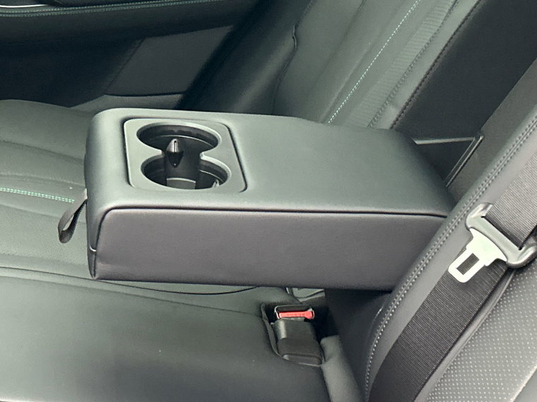 Vehicle Image 38