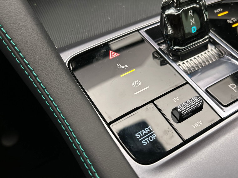 Vehicle Image 52