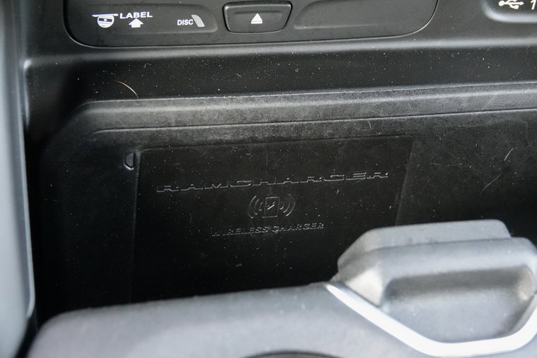 Vehicle Image 35