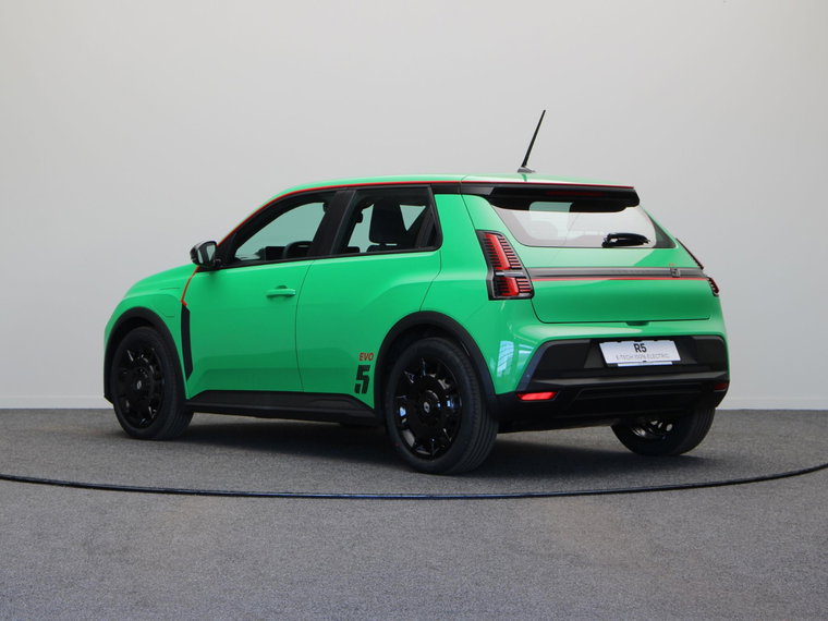 Vehicle Image 27