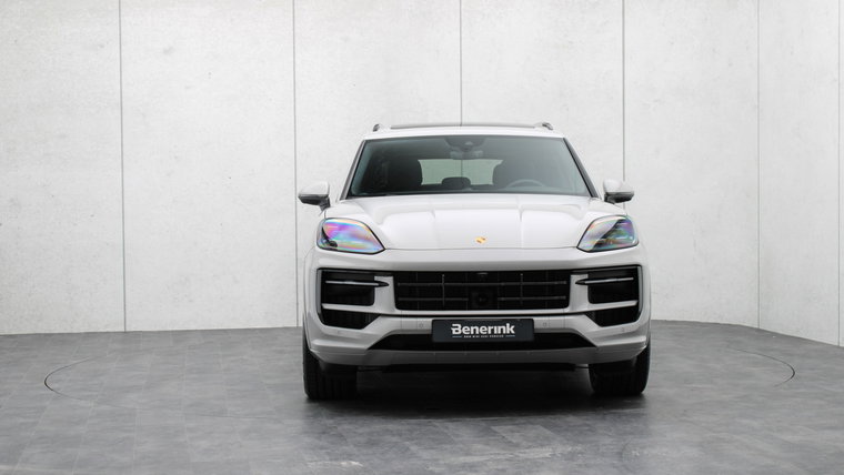 Vehicle Image 28