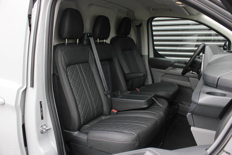 Vehicle Image 31