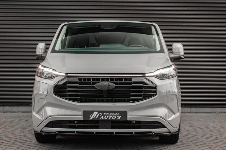 Vehicle Image 40