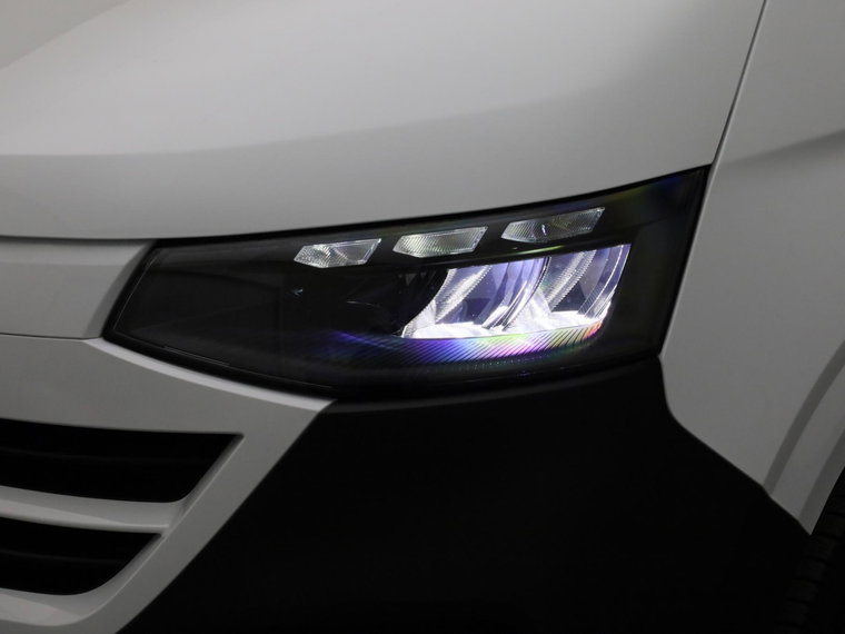Vehicle Image 31