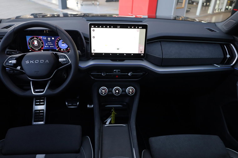 Vehicle Image 35