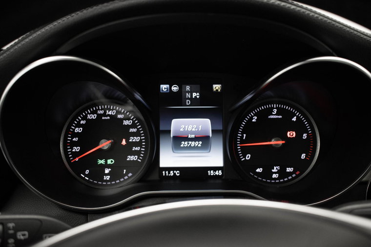 Vehicle Image 16