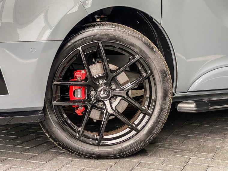 Vehicle Image 35