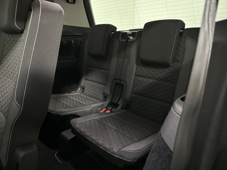 Vehicle Image 31