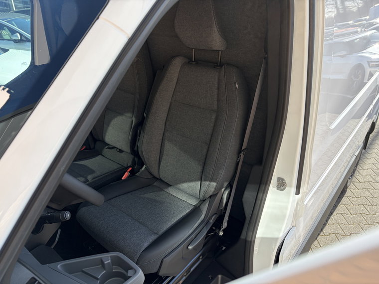 Vehicle Image 45