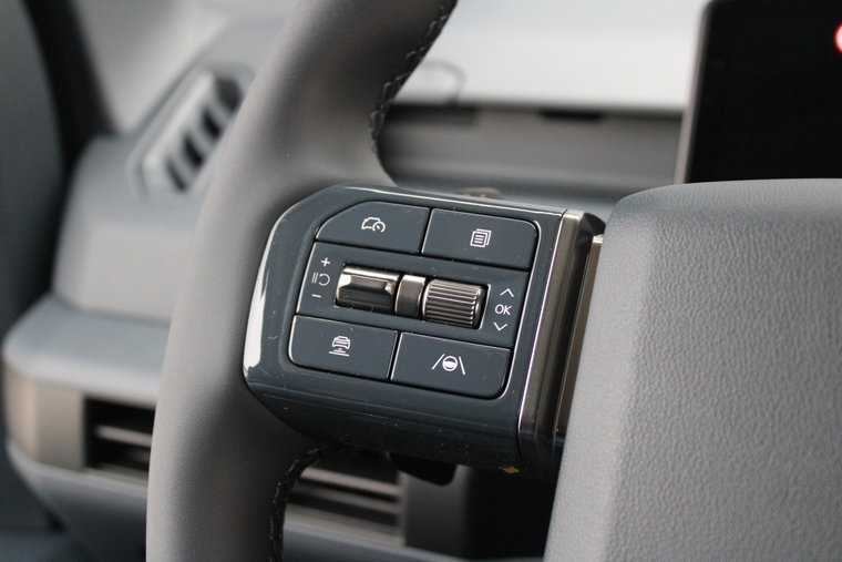 Vehicle Image 20