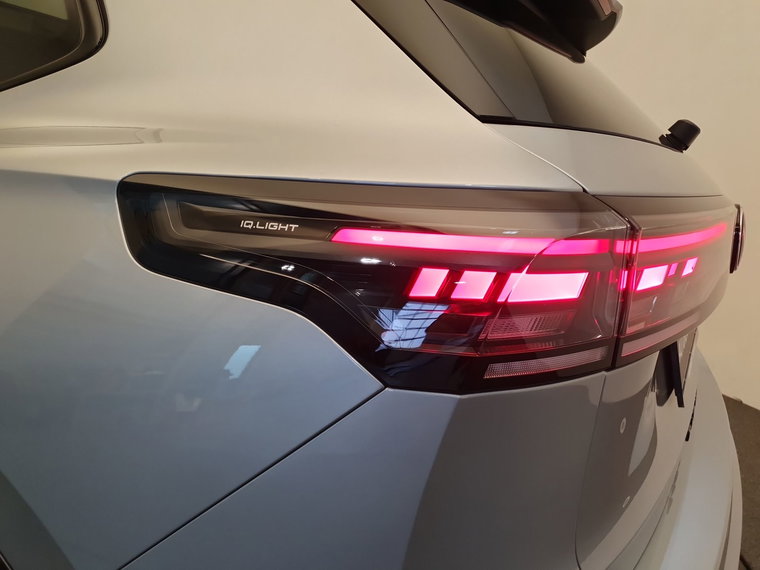 Vehicle Image 31