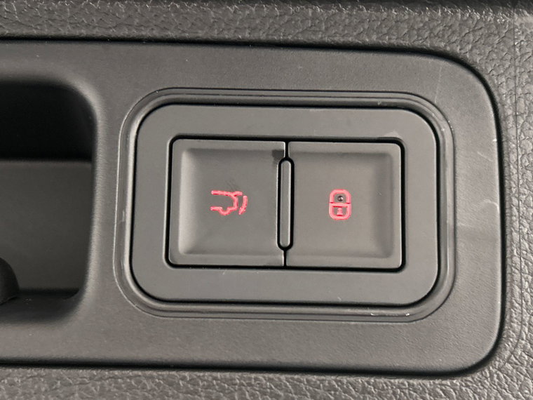 Vehicle Image 27