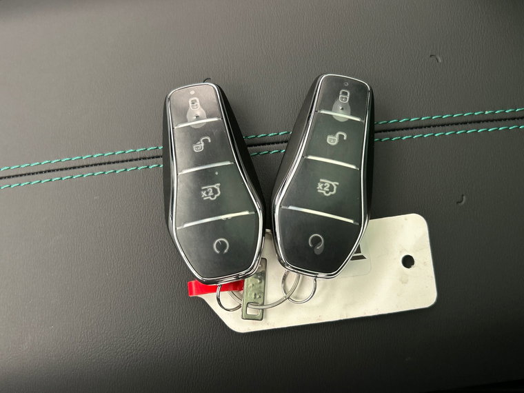 Vehicle Image 34