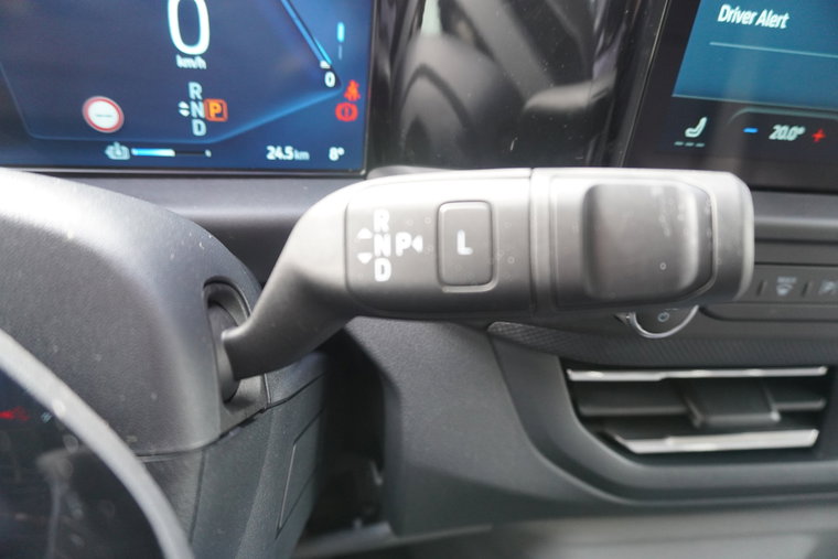 Vehicle Image 26