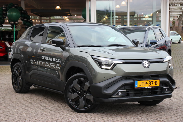 Vehicle Image 25