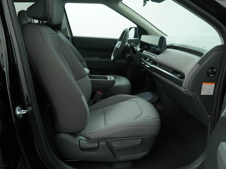 Vehicle Image 38
