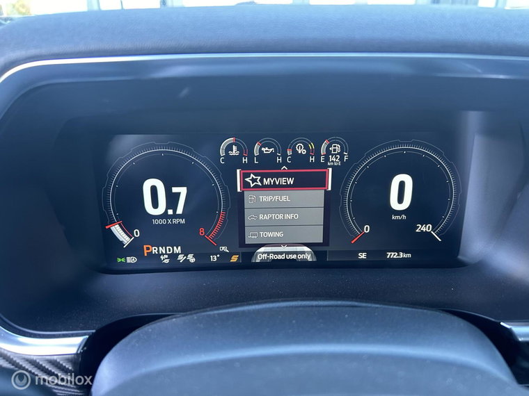 Vehicle Image 32
