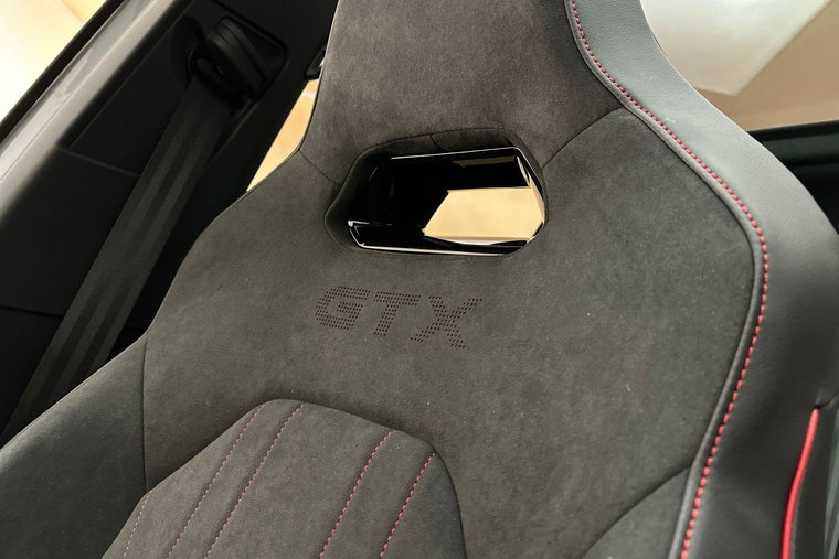 Vehicle Image 36