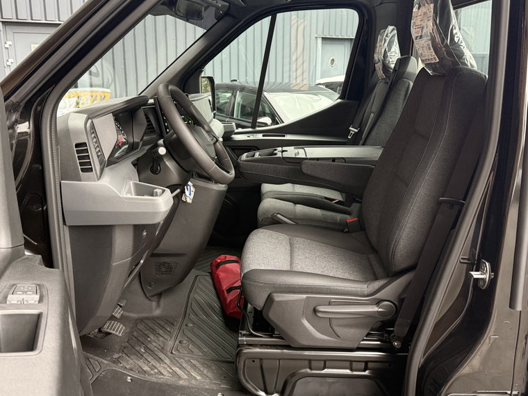 Vehicle Image 22