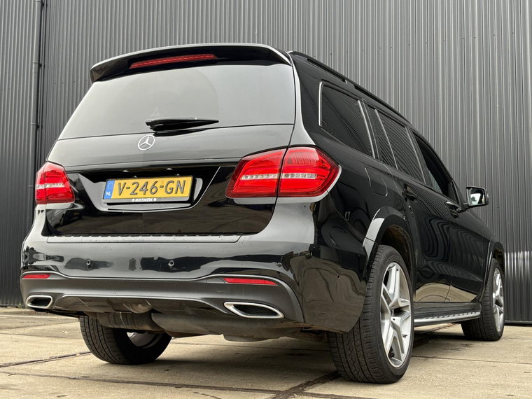 Vehicle Image 38